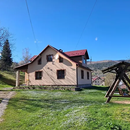 у миколайчуків Guest house